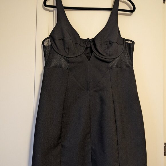 Nasty Gal Mesh Insert Tailored Dress | 14 - Picture 2 of 5